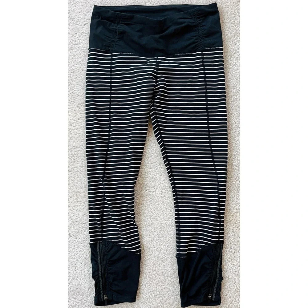 Lululemon Leggings 6 Black Striped